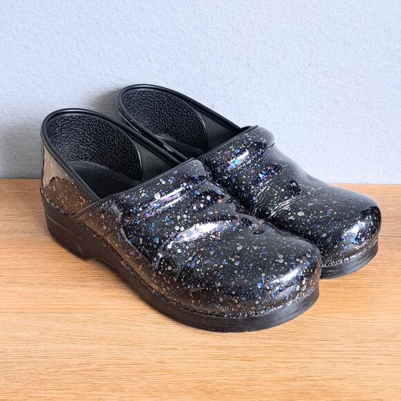 Dansko Women’s 41 US 11 Paint Splatter Patent Leather Comfort Clogs Shoes - Picture 1 of 10